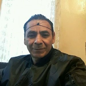 Meet your Posher, Genaro